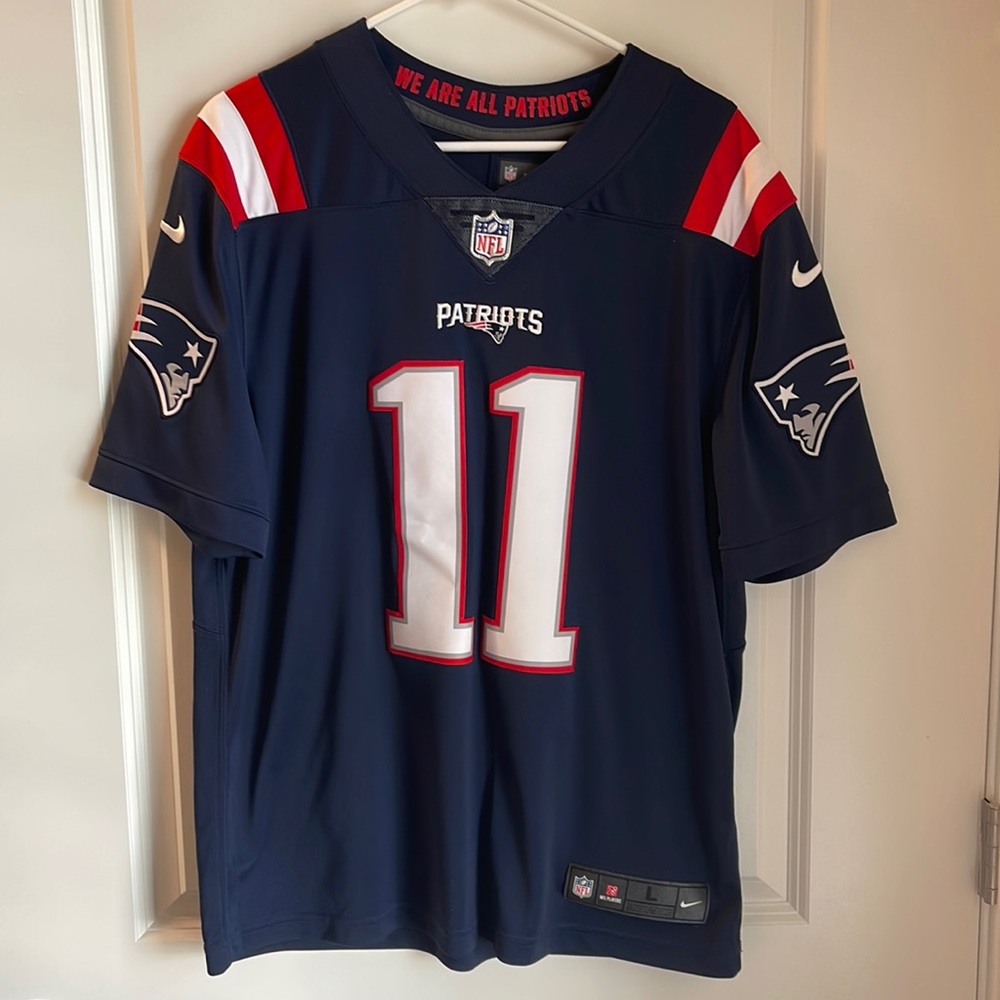 Julian Edelman Stitched Patriots Jersey Men’s Large